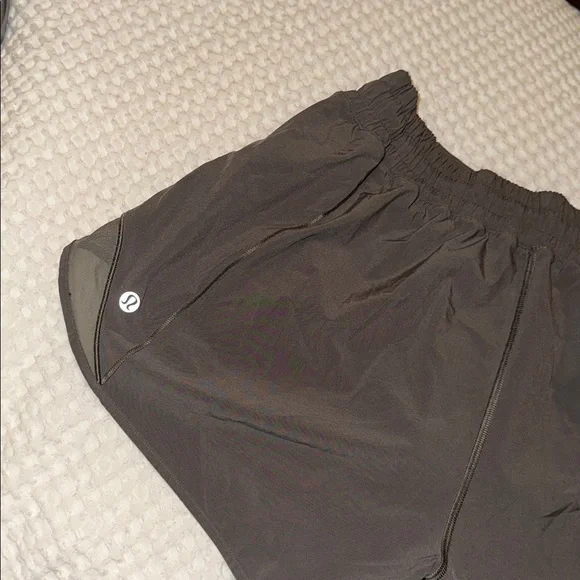 Lululemon Olive Green Hotty Hots - Picture 1 of 4